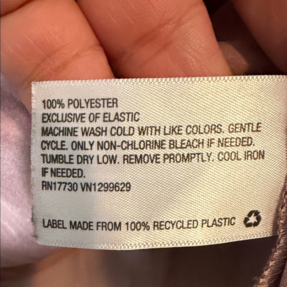 Knox Rose Dusty Pink V-Neck Blouse, silky polyester, size L - Picture 9 of 10